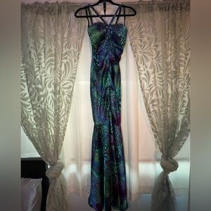 Xscape Long Beautiful satin Dress